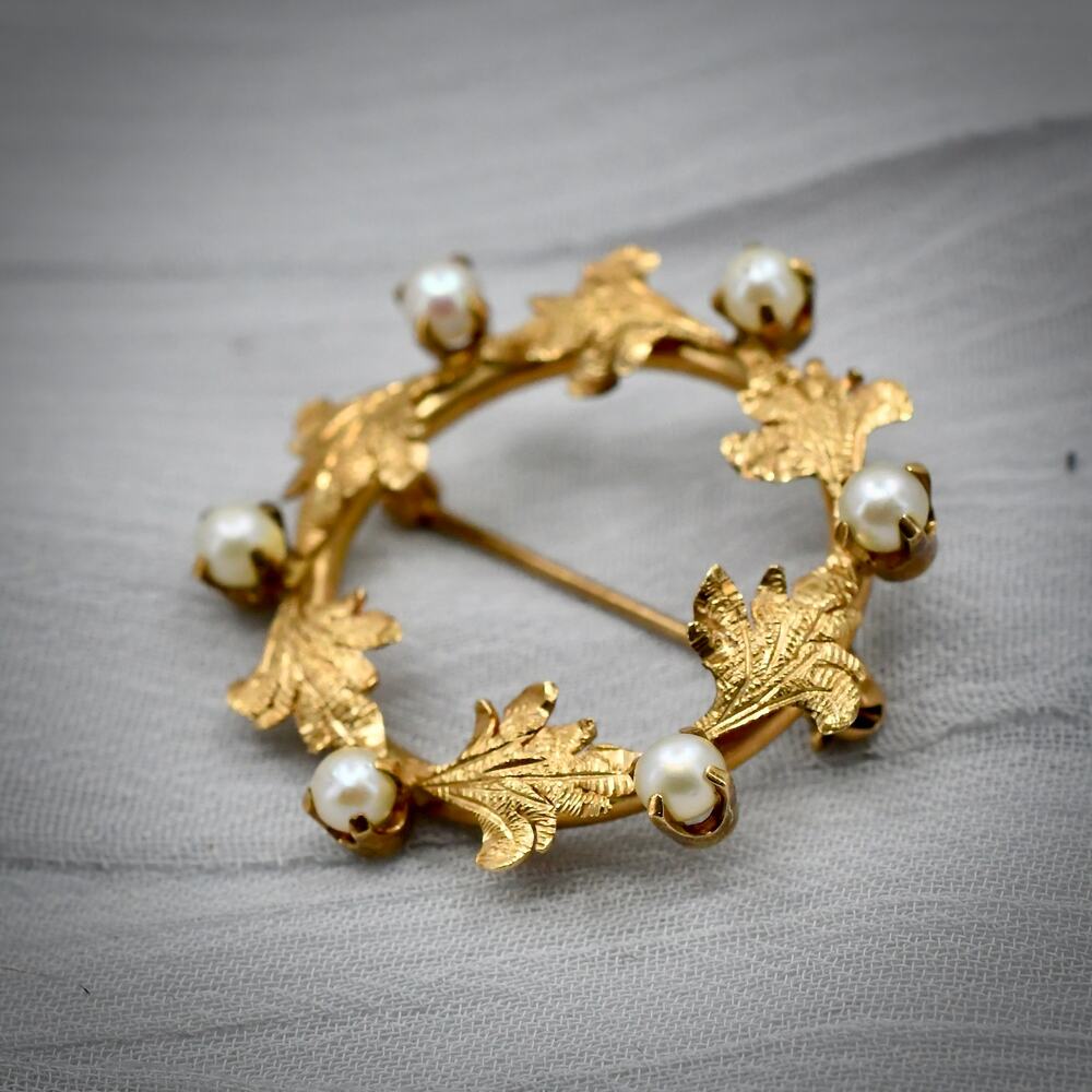 Vintage 14k Gold & Cultured Pearl Wreath Circle Brooch Pin